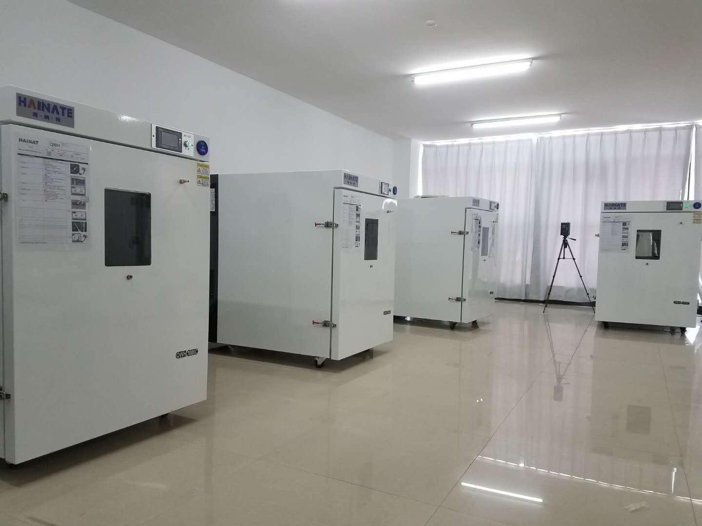 國家木質家具及人造板質檢中心氣候箱順利調機